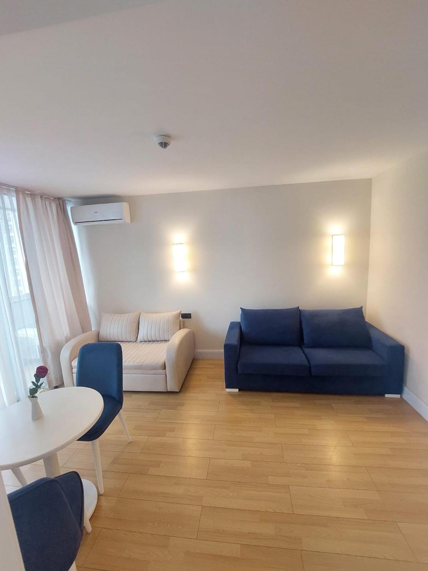 Natalia -Apartments In - Orbi City Batoemi Buitenkant foto